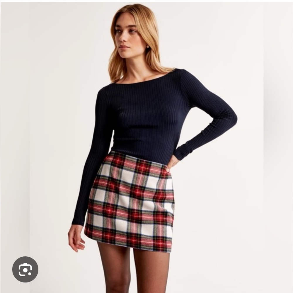 Abercrombie & Fitch plaid skort